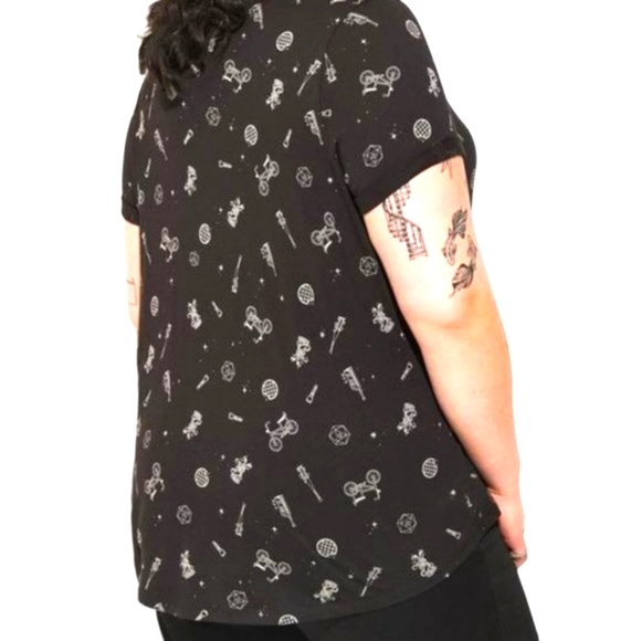 ❤️NWT VINTAGE TORRID TOP - STRANGER THINGS DEMOGORGON TEE - PLUS SIZE SHIRT - Picture 3 of 11